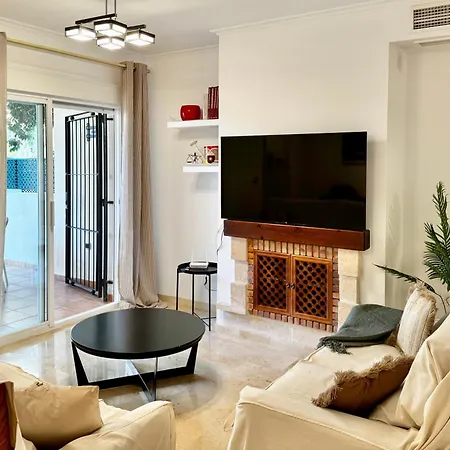 El Arenal Townhouse By The With Swimming Pool Ii- Eaw Homes Holiday home