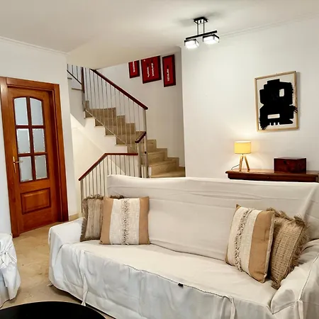 El Arenal Townhouse By The With Swimming Pool Ii- Eaw Homes Casa de Férias Marbella